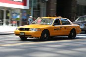 Nejnámější a nejobjíbenější NYC taxík Ford Crown Victoria Nejnámější a nejobjíbenější NYC taxík Ford Crown Victoria